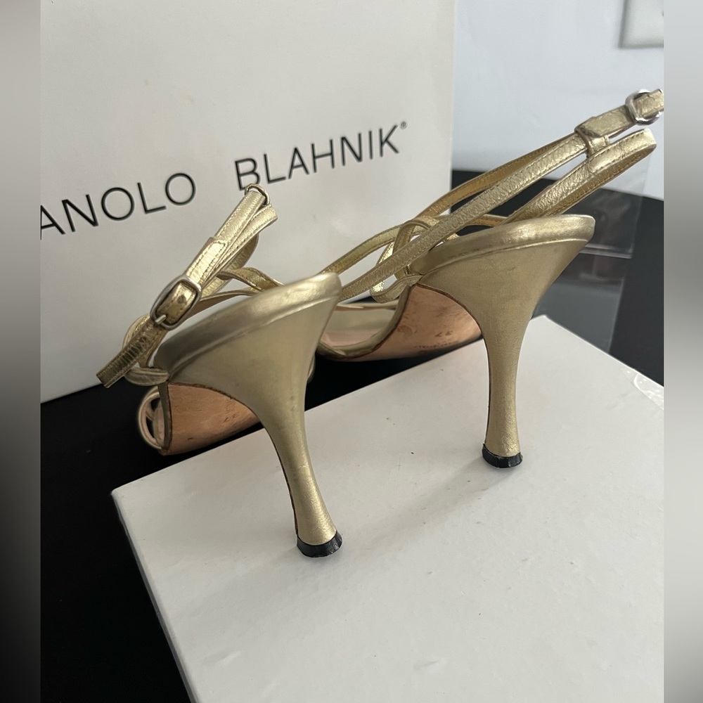 Manolo Blahnik gold metallic ankle strap heels (37) 6.5 - 7 - Picture 4 of 13